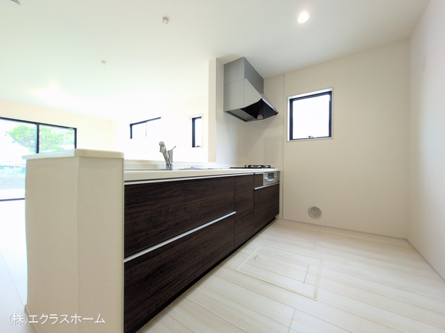 埼玉県春日部市備後東7丁目の新築戸建てキッチン写真 2025年9月18日撮影