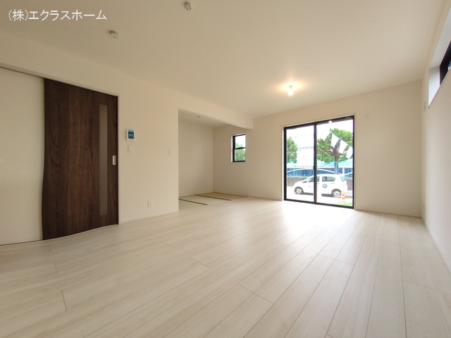 埼玉県春日部市備後東7丁目の新築戸建てリビング写真 2025年9月18日撮影