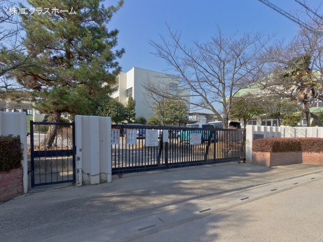 春日部市立立野小学校 距離950m