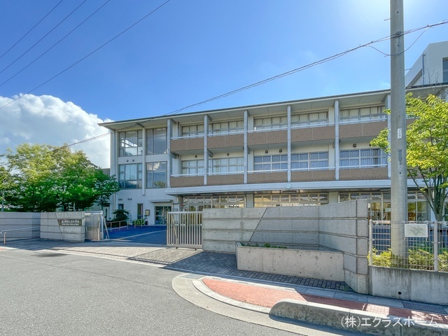 春日部市立東中学校 距離2200m