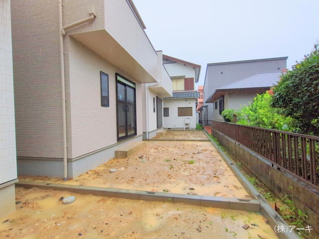 愛知県高浜市湯山町４丁目の新築戸建て外構写真 2025年7月16日撮影