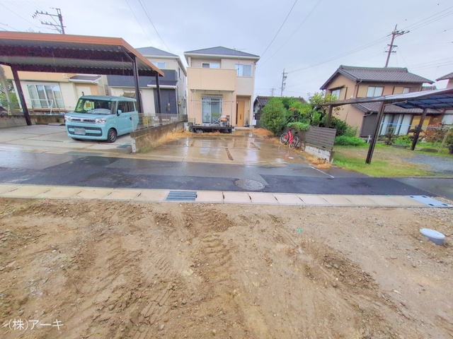 愛知県知多市八幡字堀切の新築戸建て外構写真 2025年10月21日撮影