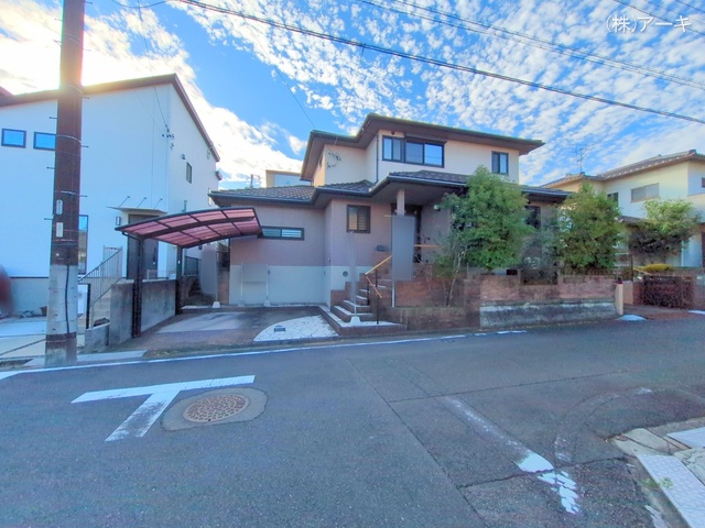 愛知県知多市八幡字深山口の中古戸建て完成写真 2025年10月28日撮影