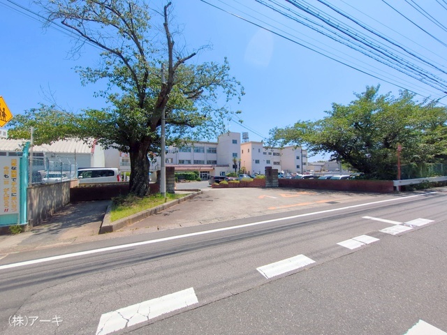 大府市立石ヶ瀬小学校　距離900m