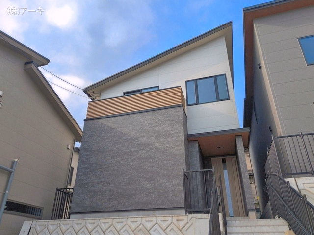新築戸建て 富木島町大池公園前 No.3 完成