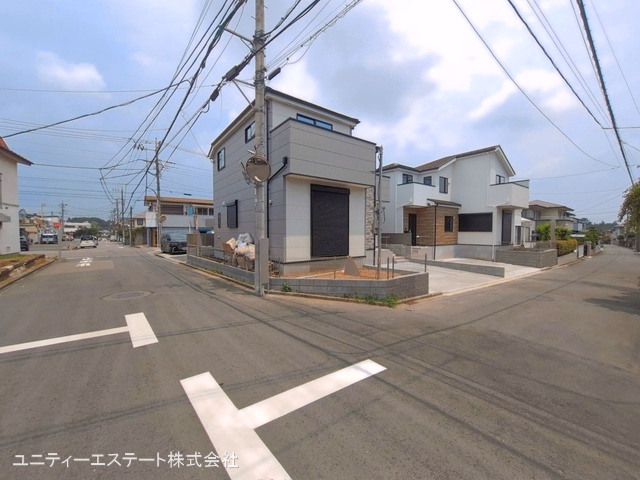 新築戸建て 綾瀬市綾西4期 2号棟 外構