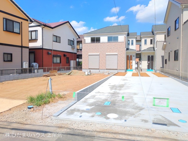 埼玉県上尾市大字上尾下の新築戸建て完成写真 2025年9月1日撮影