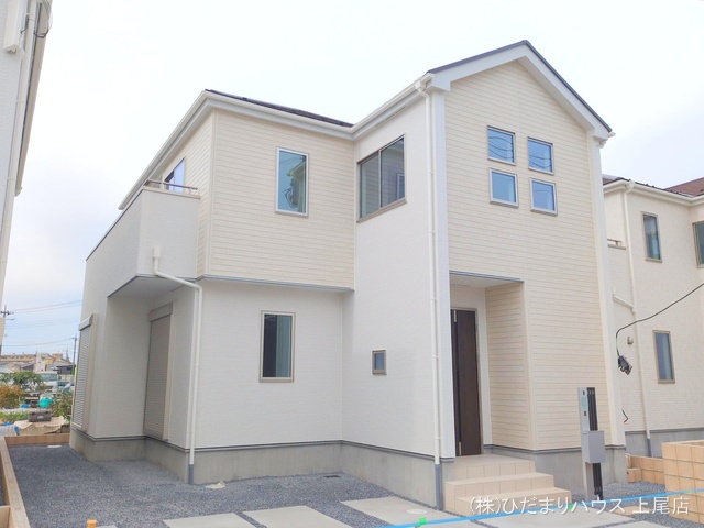 埼玉県上尾市大字瓦葺の新築戸建て完成写真 2025年11月4日撮影