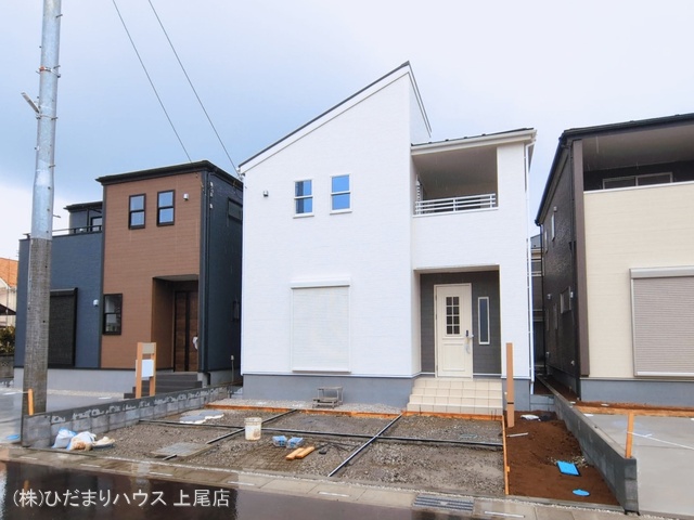 埼玉県上尾市大字小敷谷の新築戸建て外構写真 2026年3月2日撮影