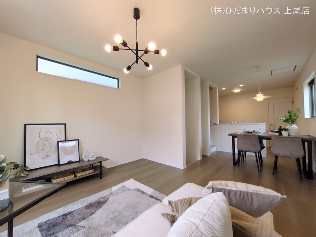 上尾市谷津1丁目(戸建)B リビング