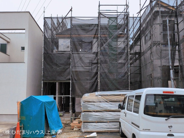 埼玉県上尾市弁財１丁目の新築戸建てシート写真 2026年3月1日撮影