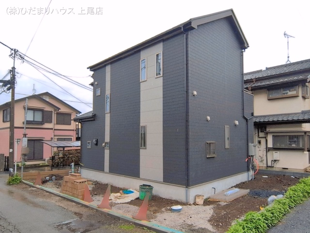 埼玉県上尾市緑丘４丁目の新築戸建て外構写真 2026年6月8日撮影