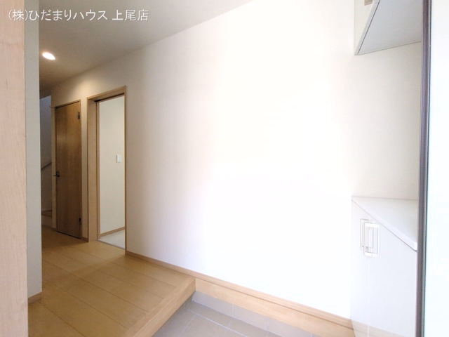 上尾市緑丘4丁目(戸建)B 玄関