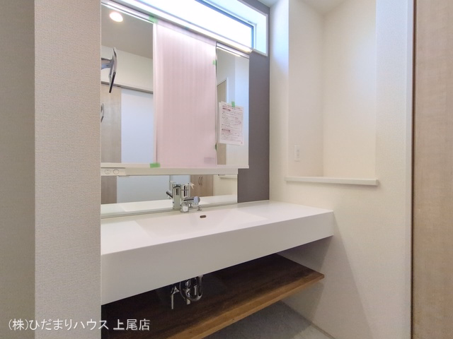 上尾市大字小泉（戸建）01 洗面所