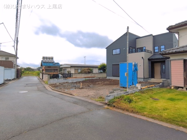 埼玉県上尾市大字瓦葺の新築戸建て外構写真 2026年6月14日撮影