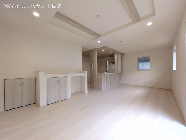 上尾市本町5丁目（戸建）02 リビング