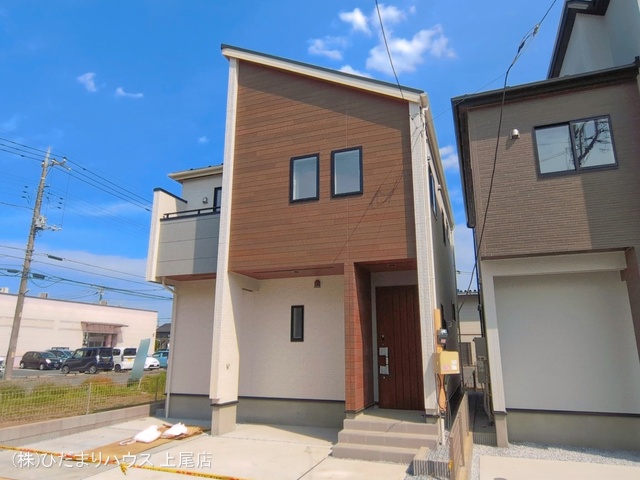 埼玉県上尾市本町５丁目の新築戸建て完成写真 2026年5月19日撮影