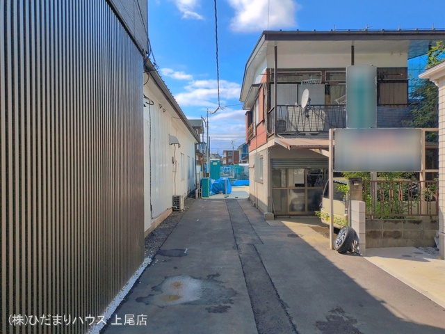 埼玉県上尾市愛宕２丁目の新築戸建てシート写真 2026年6月9日撮影