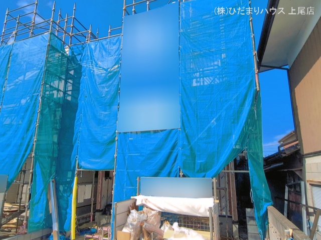 埼玉県上尾市愛宕２丁目の新築戸建てシート写真 2026年6月9日撮影