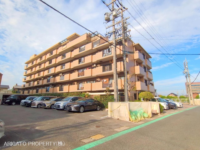 愛知県刈谷市野田町馬池のマンション『シャトレー刈谷ウイング西館』外観写真 2024年11月4日撮影