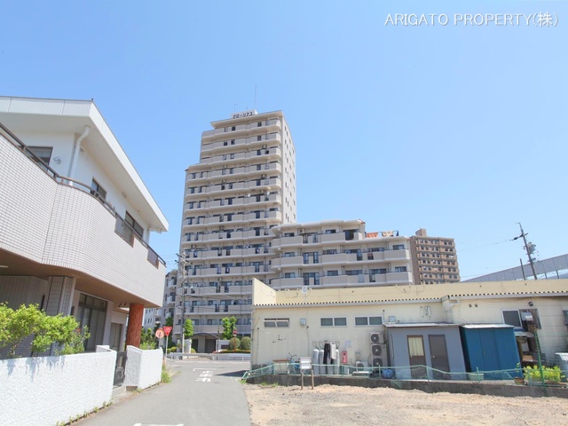 愛知県刈谷市野田町陣戸池のマンション『グローリアス東刈谷弐番館』外観写真 2024年6月4日撮影