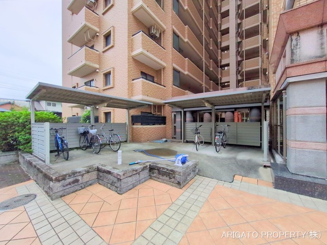 愛知県豊田市中田町西山のマンション『キングスコート豊田中田弐番館』外観写真 2025年10月14日撮影