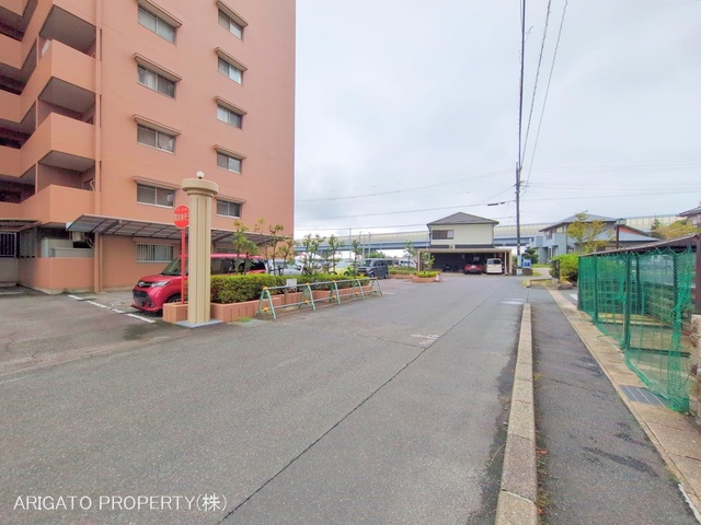 愛知県豊田市中田町西山のマンション『キングスコート豊田中田弐番館』外観写真 2025年10月14日撮影