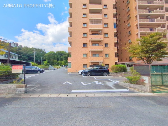 愛知県豊田市中田町西山のマンション『キングスコート豊田中田弐番館』外観写真 2025年10月26日撮影