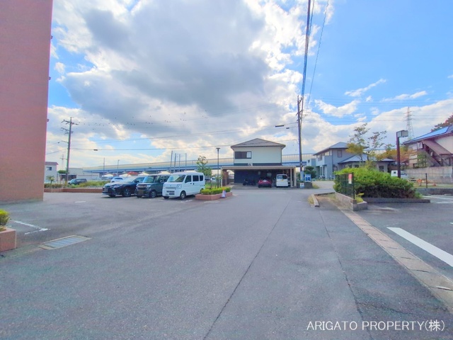 愛知県豊田市中田町西山のマンション『キングスコート豊田中田弐番館』外観写真 2025年10月26日撮影