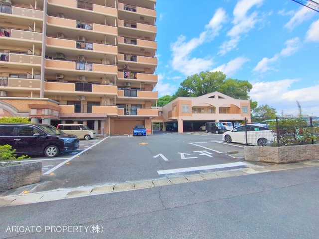 愛知県豊田市中田町西山のマンション『キングスコート豊田中田弐番館』外観写真 2025年10月26日撮影