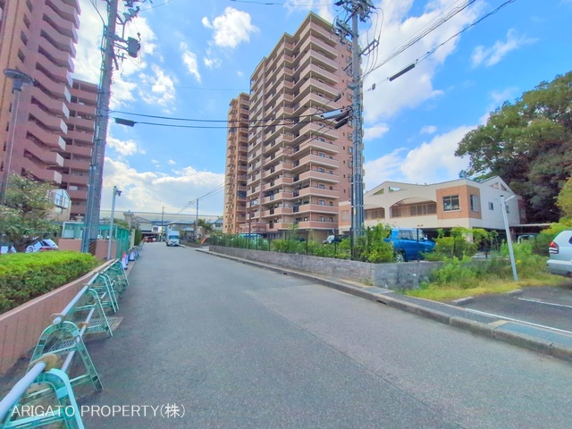 愛知県豊田市中田町西山のマンション『キングスコート豊田中田弐番館』外観写真 2025年10月26日撮影