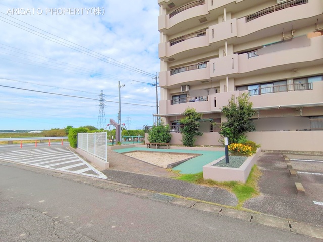 愛知県刈谷市井ケ谷町池之浦のマンション『ユニバーシティ刈谷』外観写真 2025年10月19日撮影