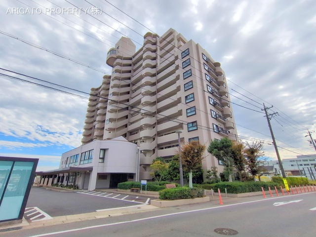 愛知県刈谷市井ケ谷町池之浦のマンション『ユニバーシティ刈谷』外観写真 2025年10月19日撮影