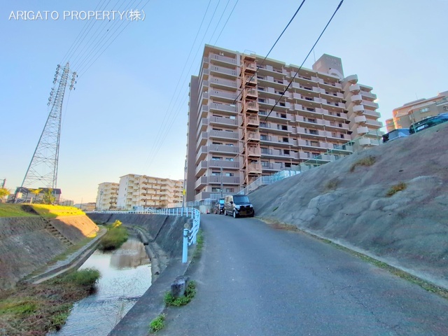 愛知県岡崎市大西町字仁田のマンション『シャトー岡崎II番館』外観写真 2025年10月26日撮影