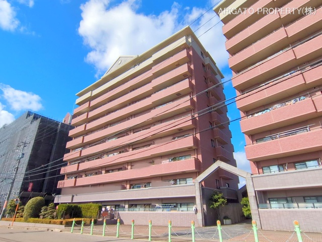 愛知県豊田市柿本町２丁目のマンション『オーケーズ豊田西ラ・ヴィル壱番館』外観写真 2025年12月14日撮影