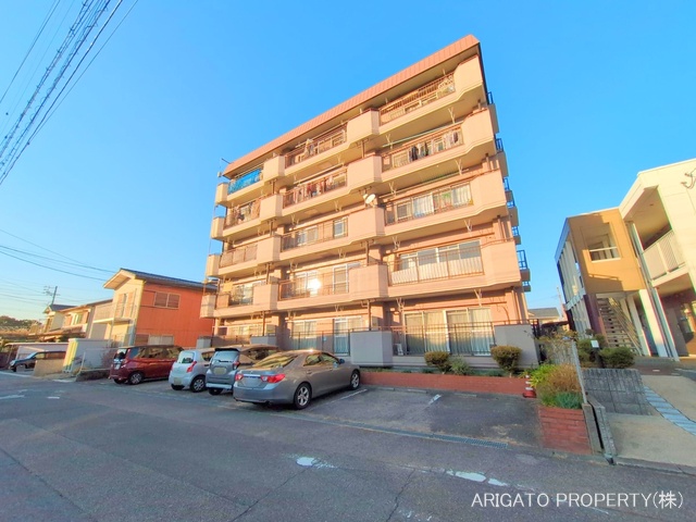 愛知県岡崎市江口２丁目のマンション『メゾンむつな』外観写真 2025年12月15日撮影