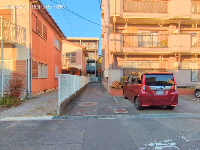 愛知県岡崎市江口２丁目のマンション『メゾンむつな』外観写真 2025年12月15日撮影