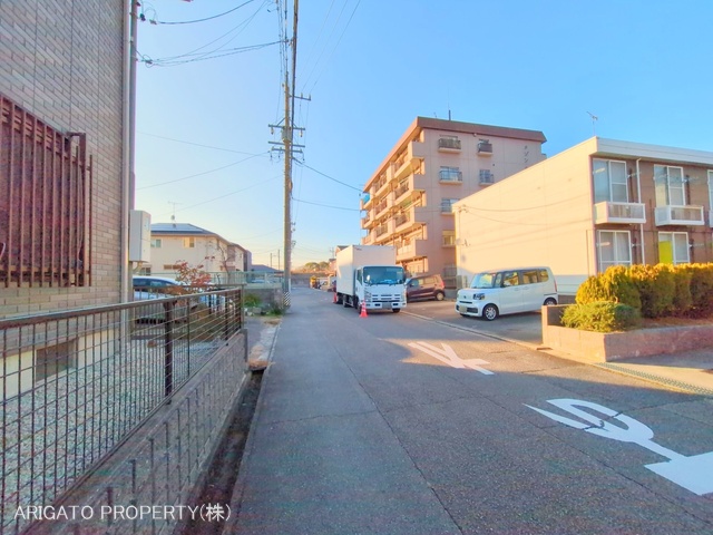 愛知県岡崎市江口２丁目のマンション『メゾンむつな』外観写真 2025年12月15日撮影