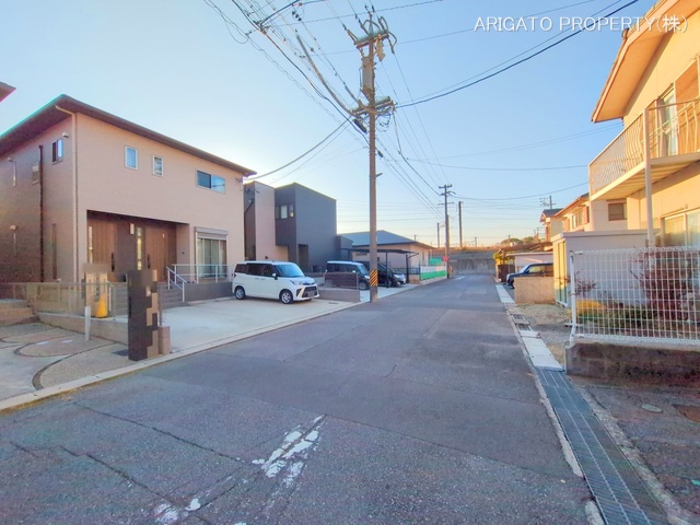 愛知県岡崎市江口２丁目のマンション『メゾンむつな』外観写真 2025年12月15日撮影