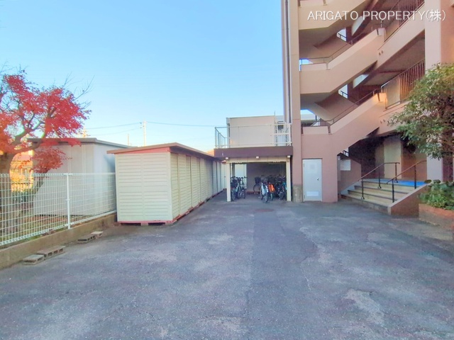 愛知県岡崎市江口２丁目のマンション『メゾンむつな』外観写真 2025年12月15日撮影