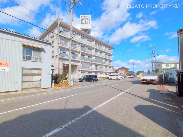 愛知県岡崎市橋目町字割塚のマンション『アーバンポール橋目』外観写真 2025年12月14日撮影