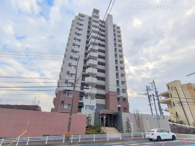 愛知県豊田市小坂本町５丁目のマンション『グランスイート豊田』外観写真 2025年12月16日撮影
