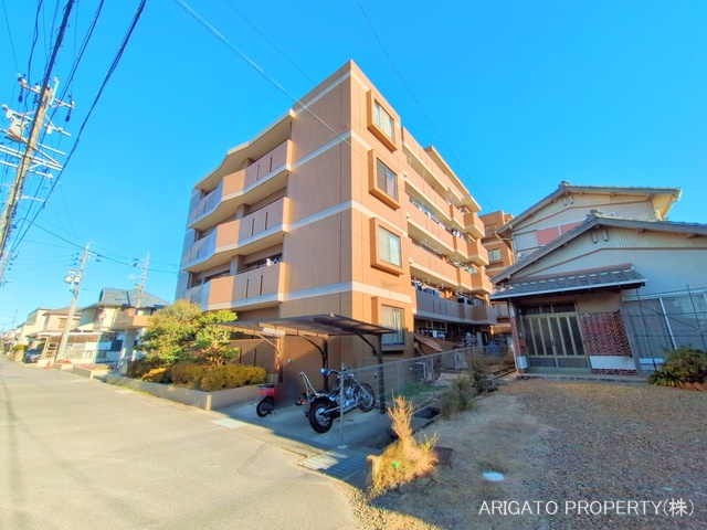 愛知県岡崎市橋目町字竹之内のマンション『リバブル橋目』外観写真 2025年12月21日撮影