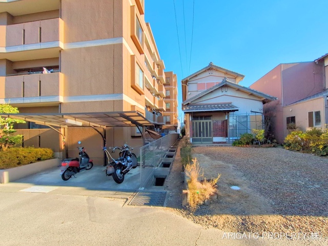 愛知県岡崎市橋目町字竹之内のマンション『リバブル橋目』外観写真 2025年12月21日撮影