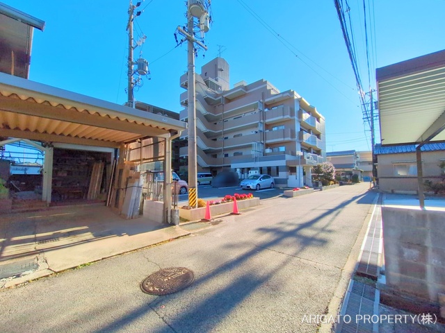 愛知県岡崎市橋目町字竹之内のマンション『リバブル橋目』外観写真 2025年12月21日撮影