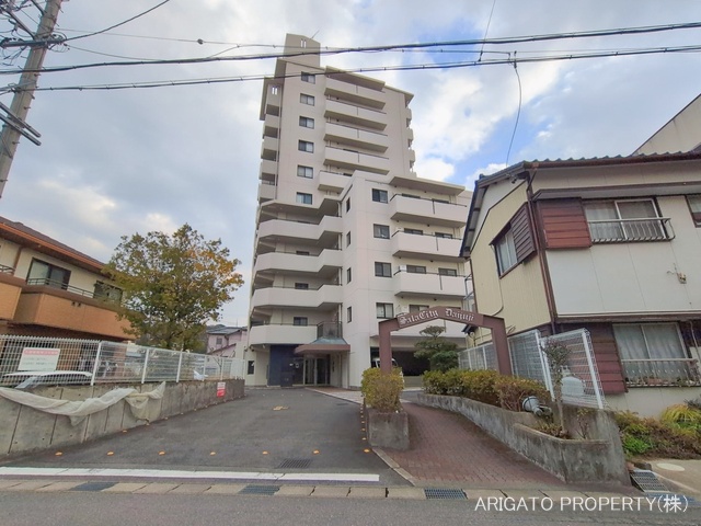 愛知県岡崎市鴨田町字荒子のマンション『サーラシティ大樹寺』外観写真 2026年1月4日撮影