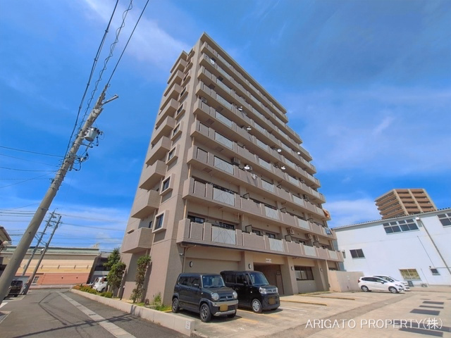 愛知県安城市二本木町長根のマンション『グローリアス三河安城西』外観写真 2026年5月25日撮影