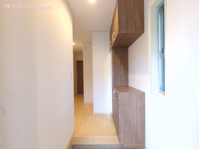 川口市大字伊刈（戸建）03 玄関