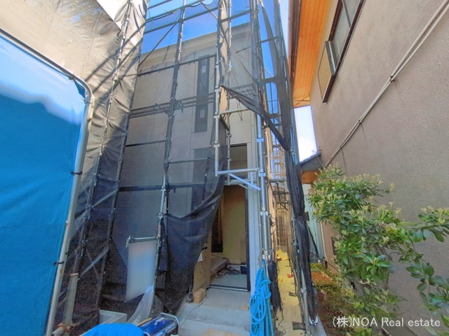 埼玉県川口市赤井３丁目の新築戸建てシート写真 2026年4月7日撮影