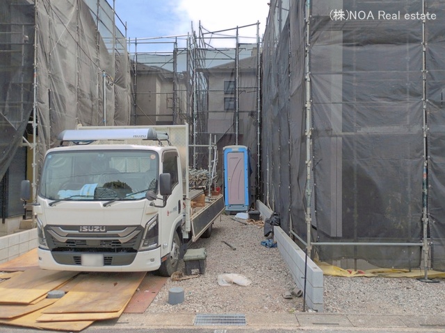 埼玉県川口市赤井３丁目の新築戸建てシート写真 2026年4月21日撮影